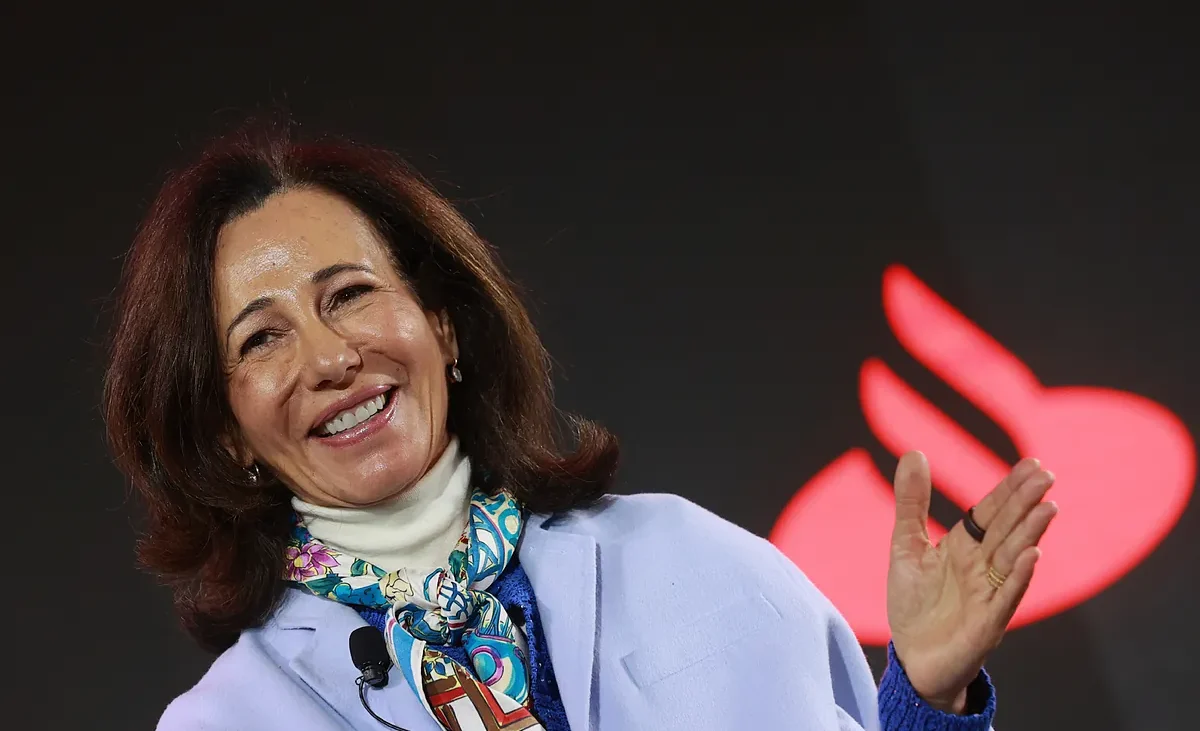Santander completa la compra de Webster Financial