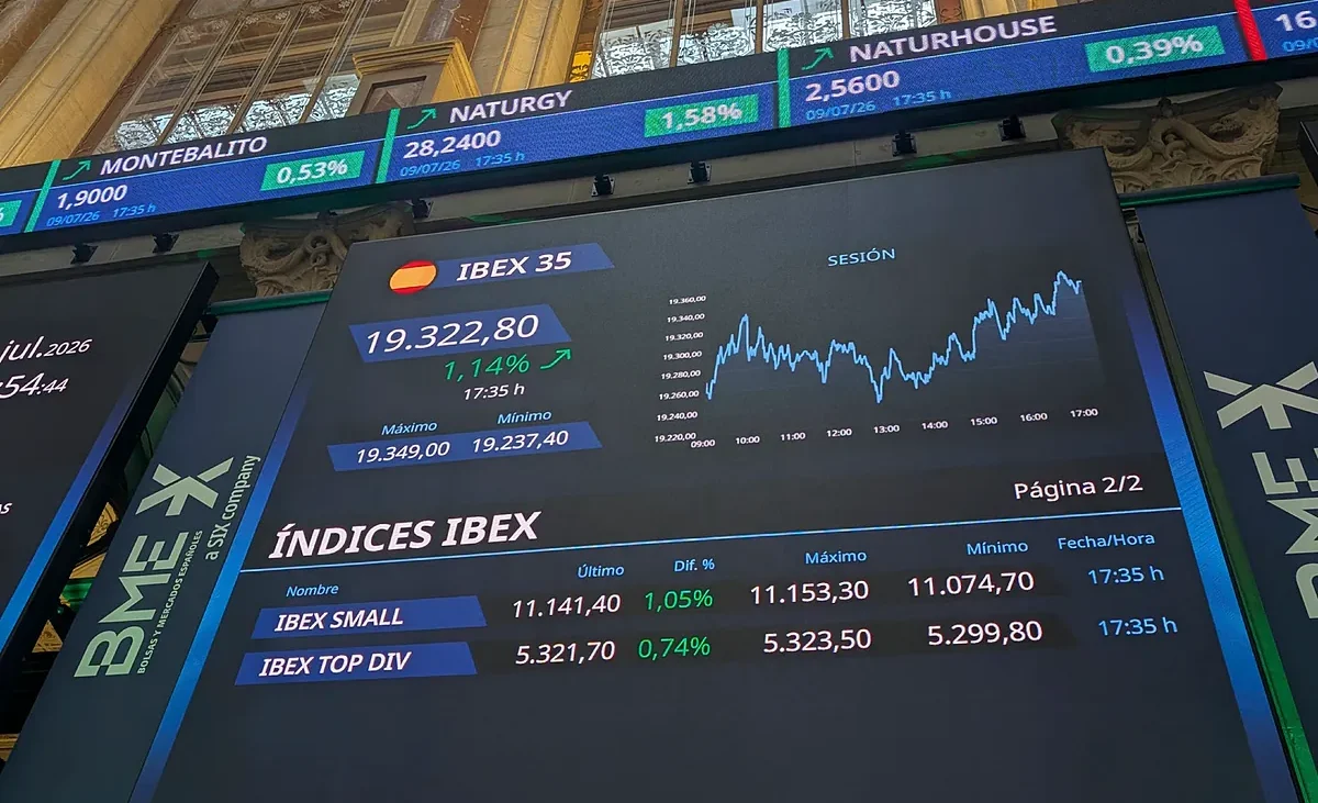 Los consejeros y directivos de banca venden acciones en máximos