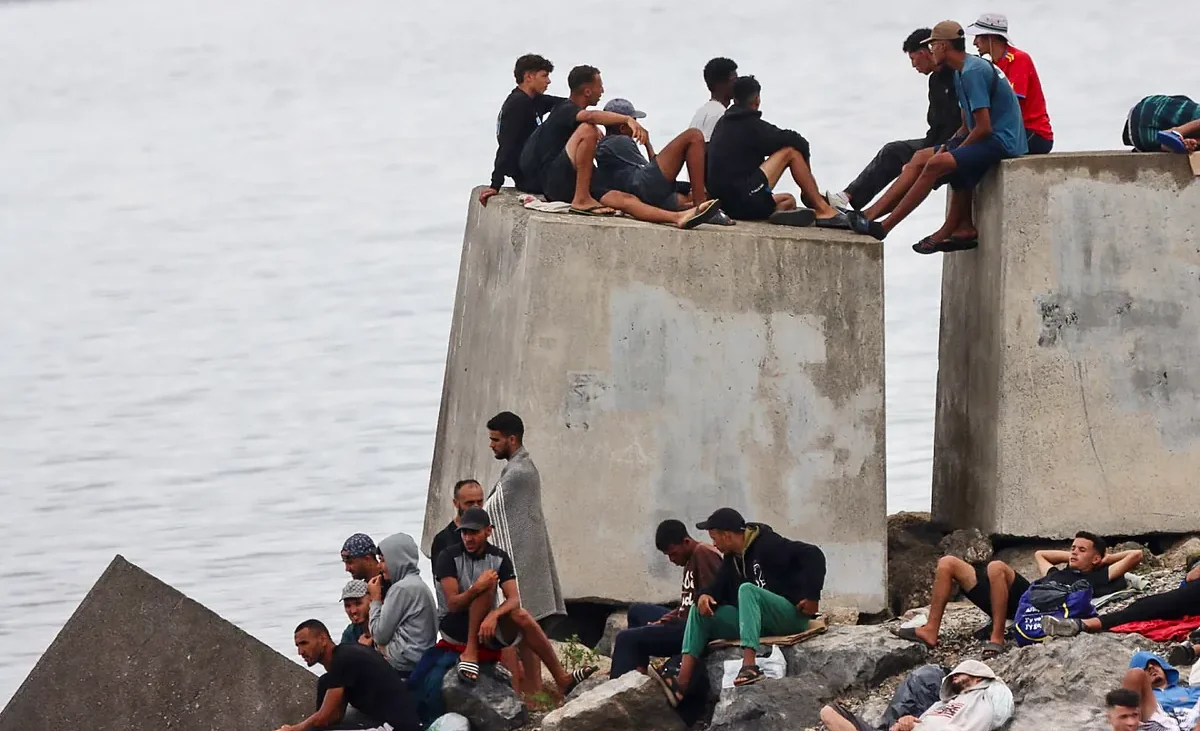 Marruecos pide a España que devuelva a los migrantes supervivientes y a los fallecidos en su paso a Ceuta