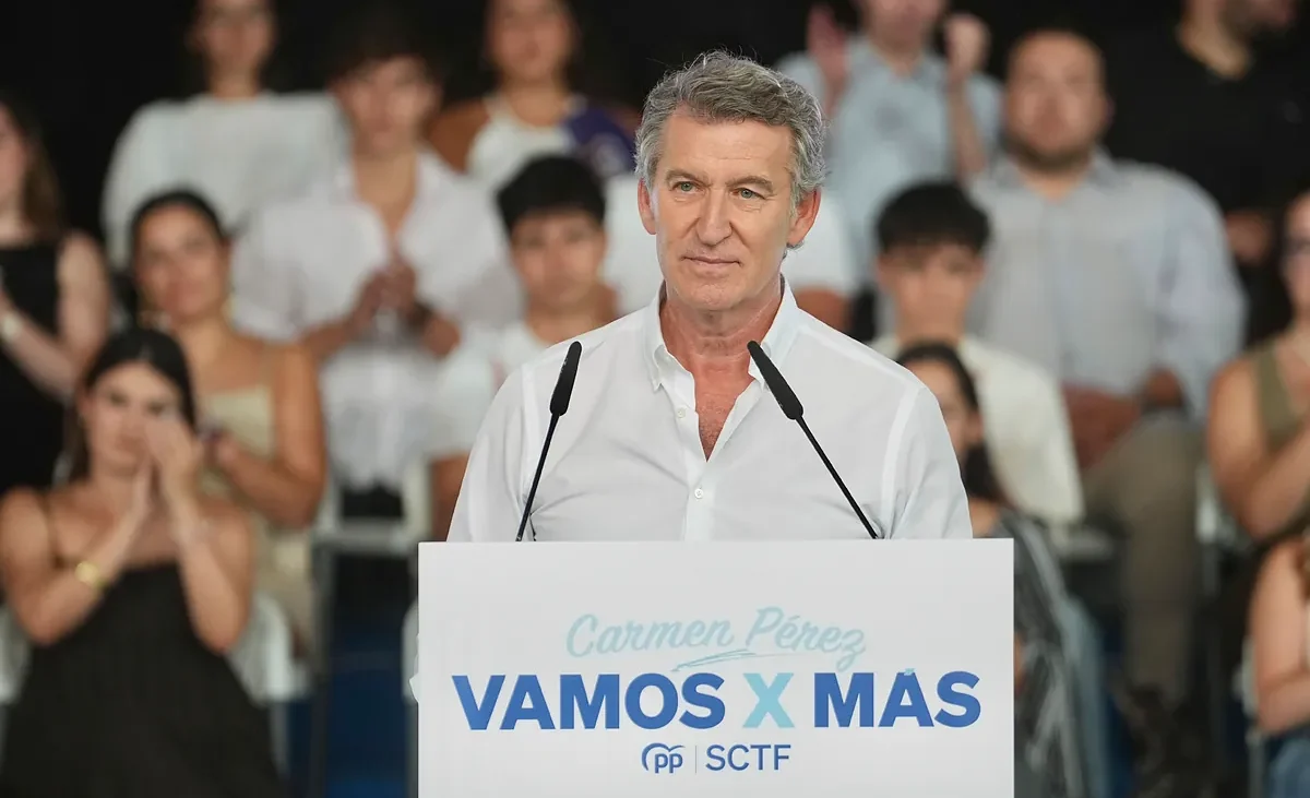 Feijóo denuncia que la situación de España es la «más delicada» de su historia tras la «invasión» en Ceuta