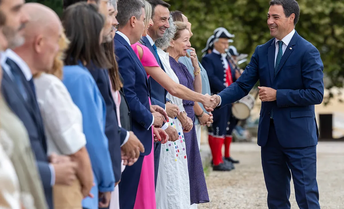 La fórmula de Pradales frente al «ruido político» en un año clave: otra «ronda», mano tendida a la oposición y agenda vasca – El Mundo
