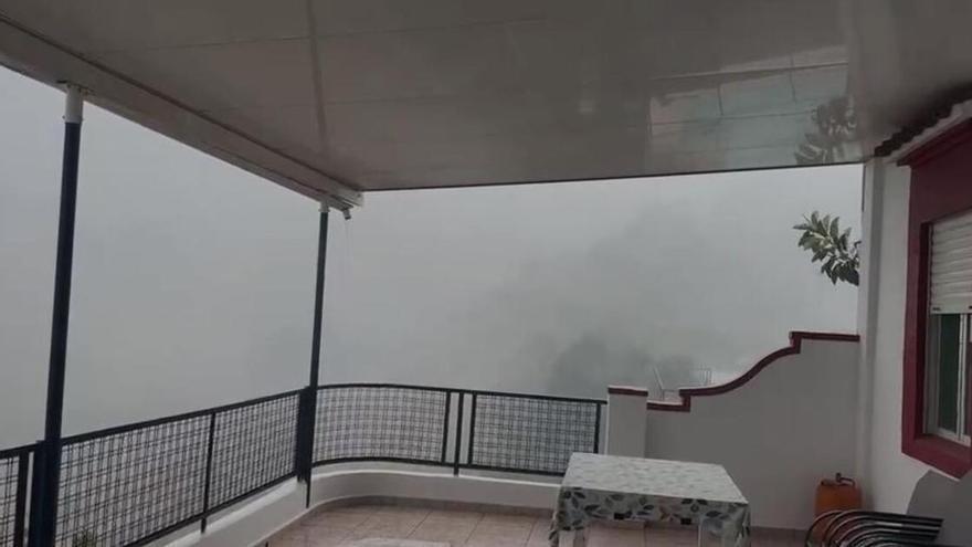Una tormenta con adversidad potencial muy alta recorre la provincia con vientos de hasta 140 kilómetros por hora y granizo – Levante-EMV