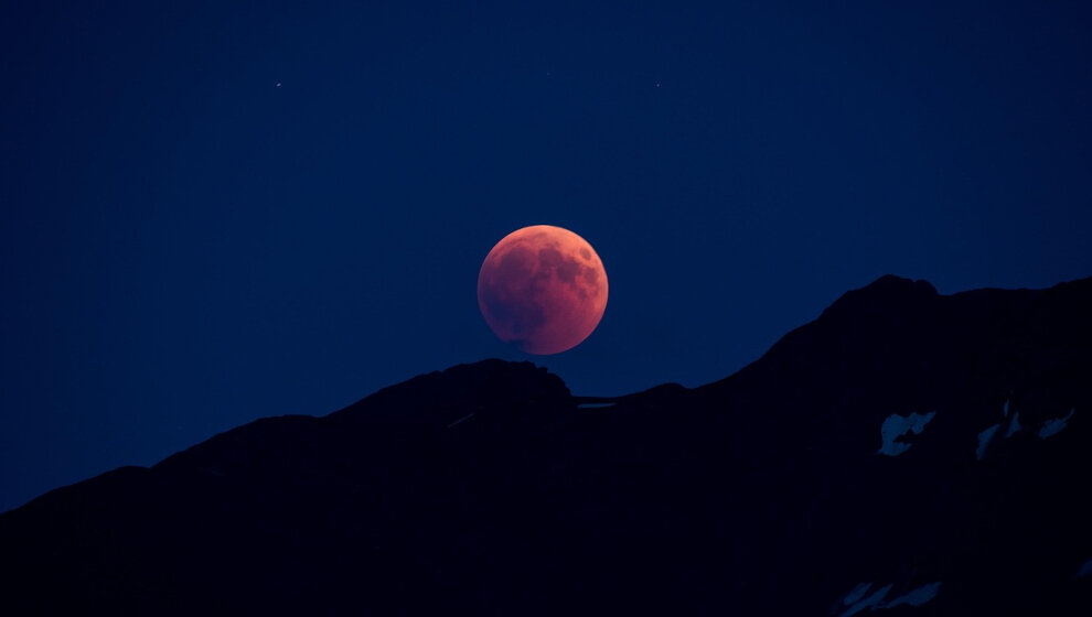El próximo eclipse llegará a Cantabria en unos días y teñirá de rojo la Luna este agosto: cómo y dónde verlo – eldiariocantabria.es
