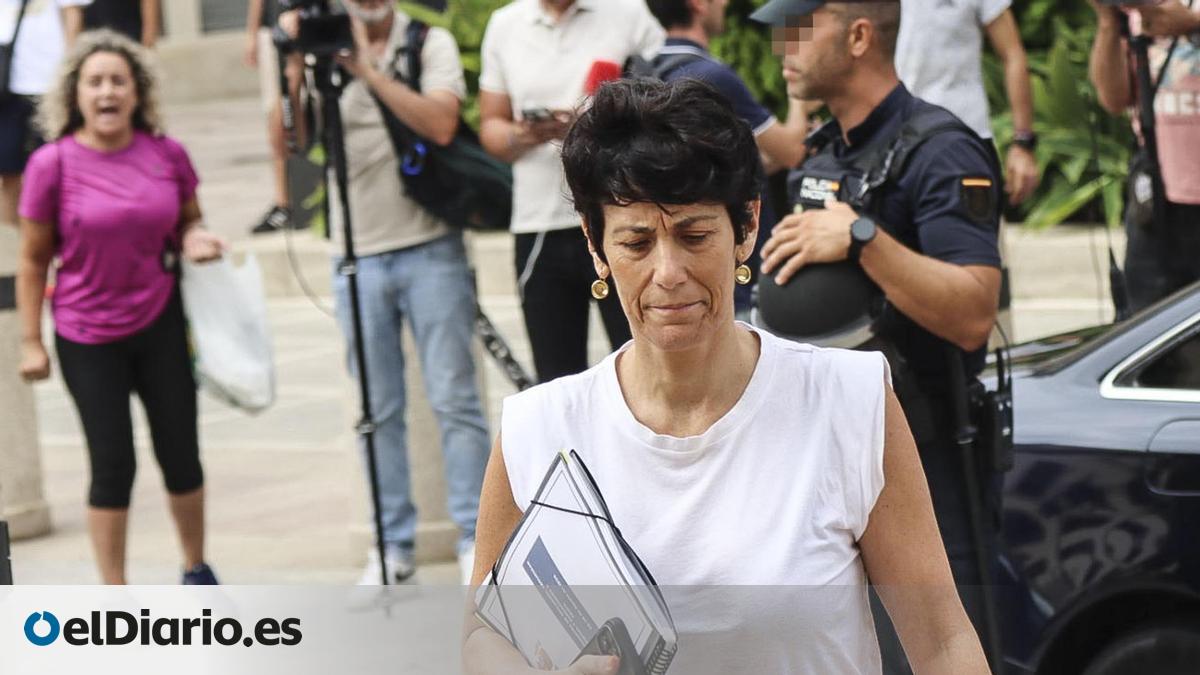 Un hombre agrede a un periodista al confundirle con un migrante en una protesta contra Elma Saiz: «Soy de Ceuta, imbécil»