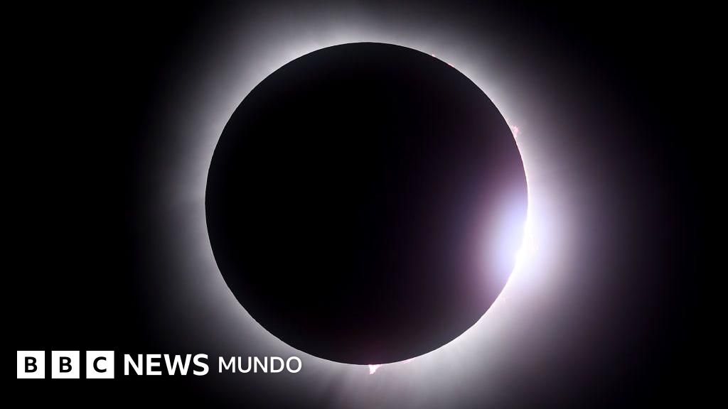 «Una auténtica rareza astronómica»: la inusual trilogía de eclipses que se verá desde España
