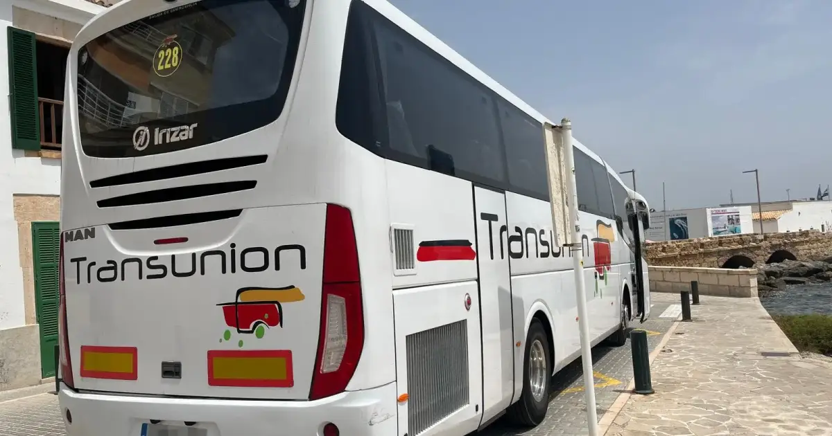 La llegada masiva de migrantes obliga al Gobierno a subcontratar su transporte en Baleares – Ultima Hora