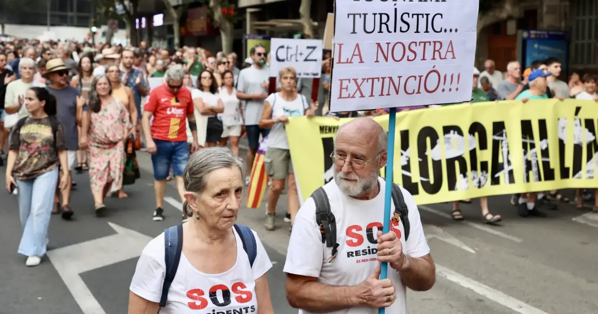 La vivienda y la masificación concentran el desgaste de la imagen turística de Baleares – Ultima Hora