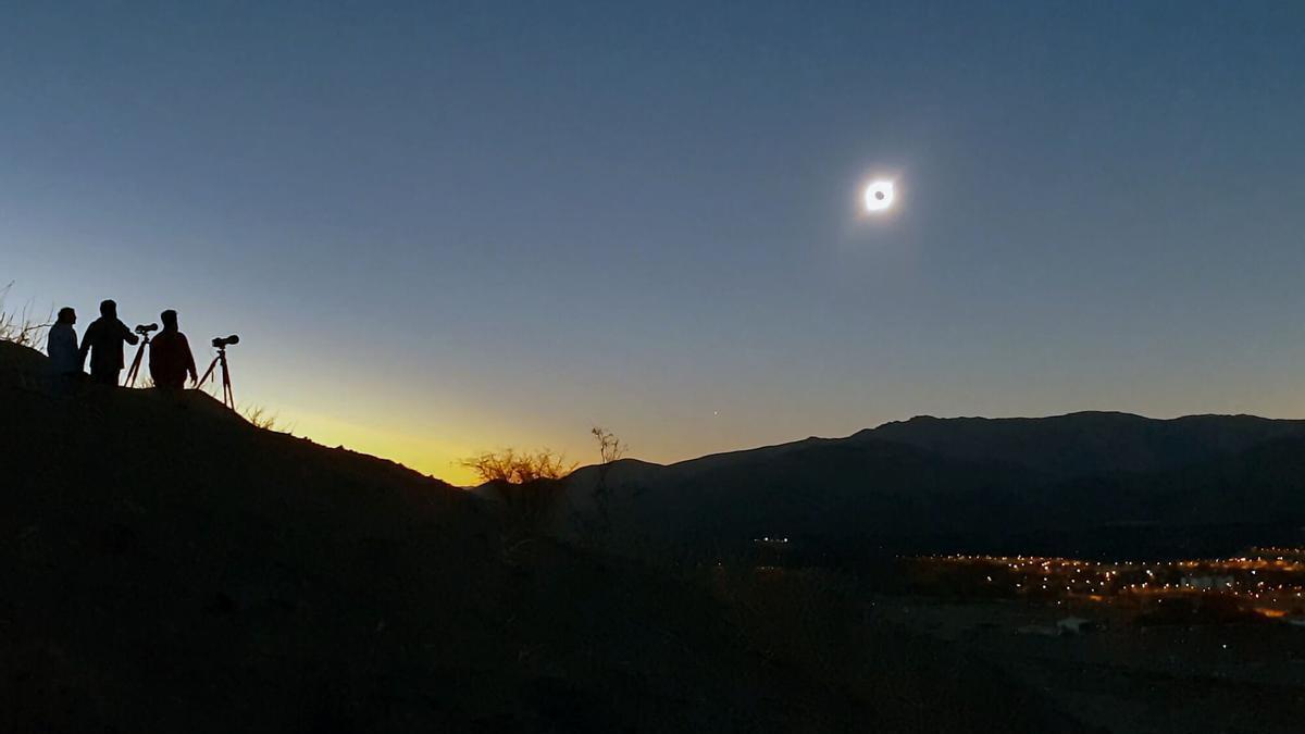 A menos de una hora de Santiago: los 5 mejores lugares para ver el eclipse total del 12 de agosto – El Correo Gallego
