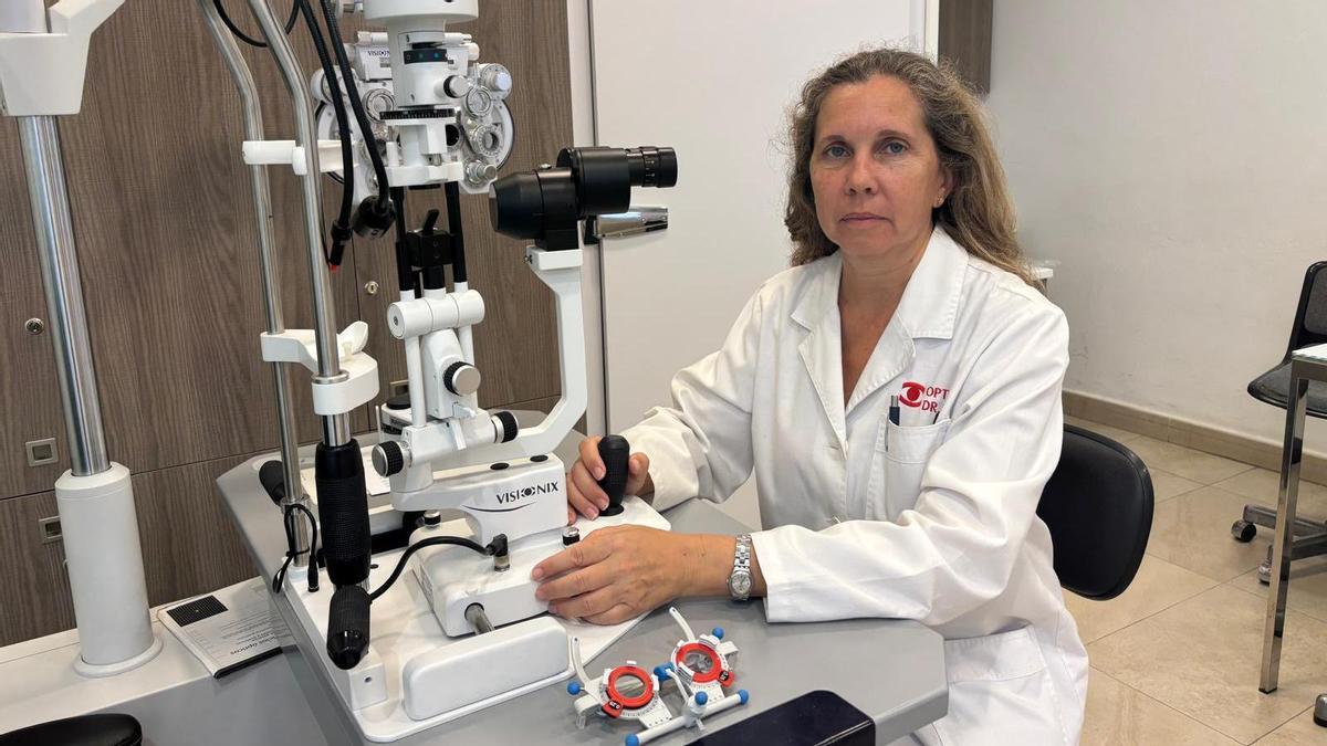 «No merece la pena jugarse la vista por unos segundos de eclipse: la retina no se regenera» – Diario de Mallorca