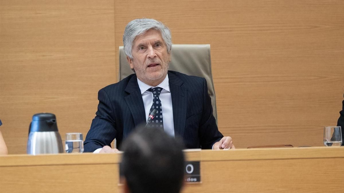 El Gobierno y el PP coinciden en pedir “calma” en Ceuta mientras Vox azuza la violencia racista