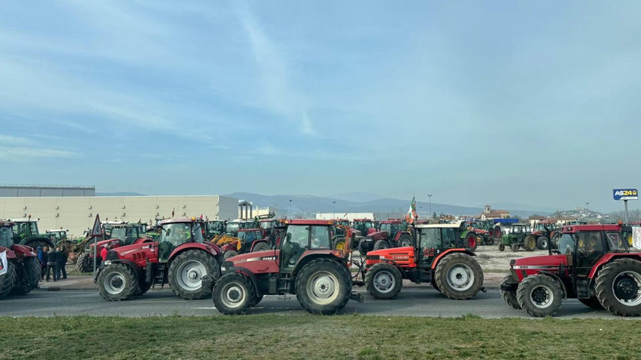Los agricultores alaveses convocan una tractorada en Vitoria para exigir la declaración de zona de sequía en Euskadi – COPE