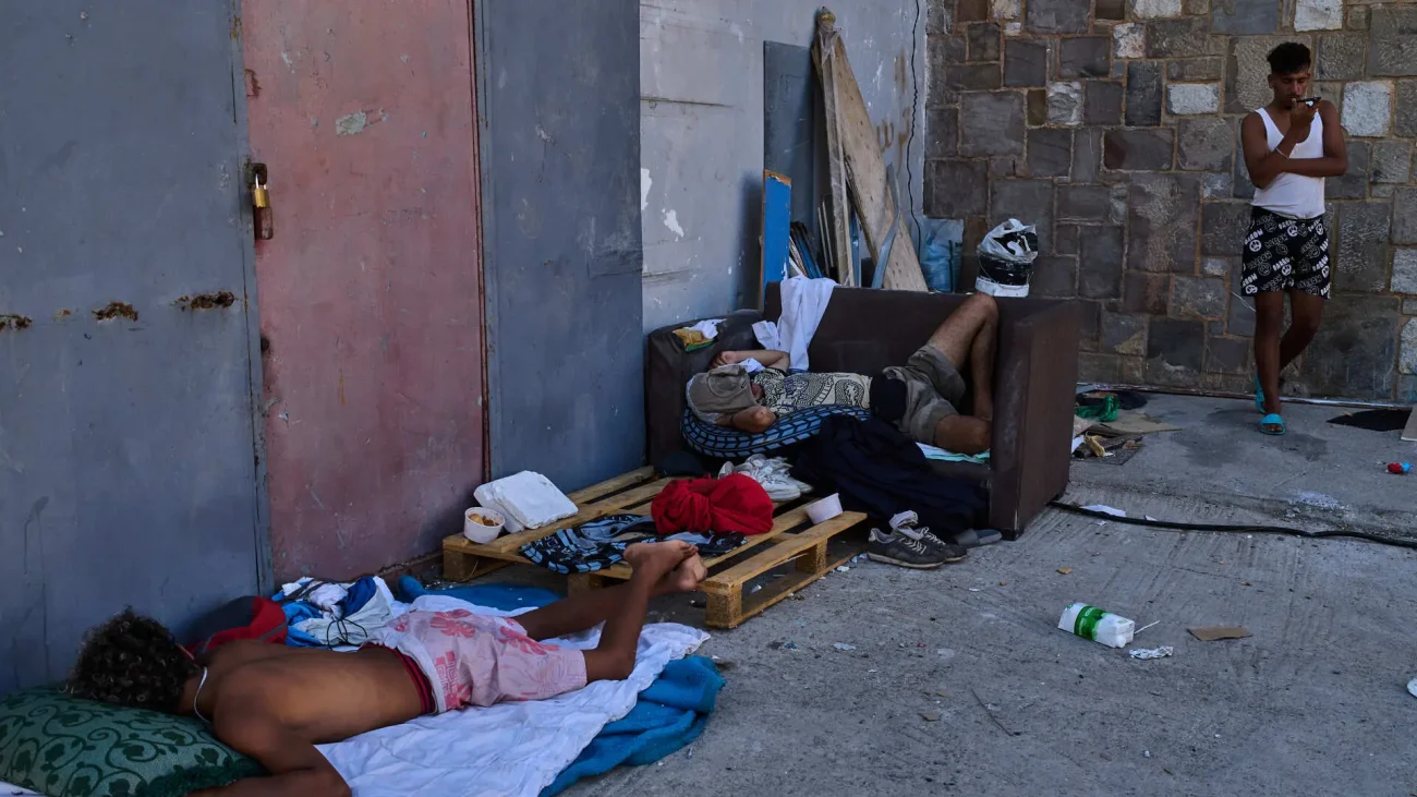 Denuncian que los menores acogidos en Melilla duermen en el suelo y algunos prefieren la calle – heraldo.es