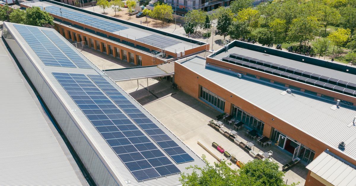 Ofensiva para poner placas fotovoltaicas en los institutos de Cataluña – Diari ARA