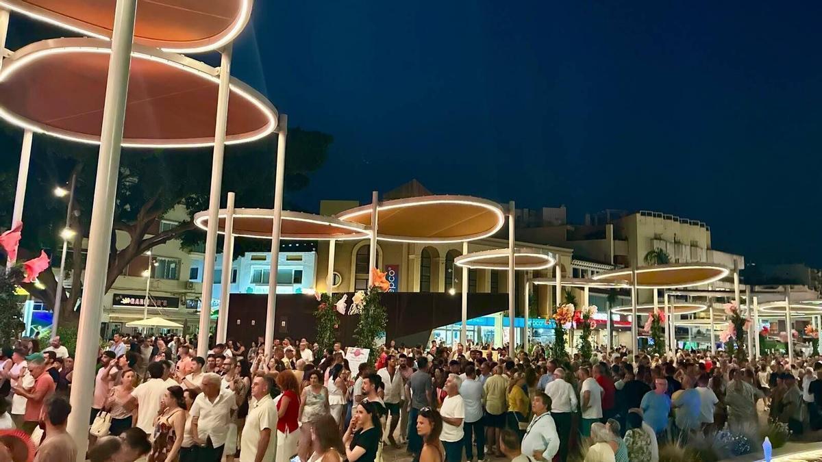 Tres heridos al desprenderse el falso techo de una discoteca en Torremolinos – La Opinión de Málaga