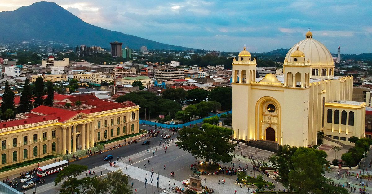 «Andalucía por el Mundo» descubre El Salvador, la joya de Centroamérica – Canal Sur