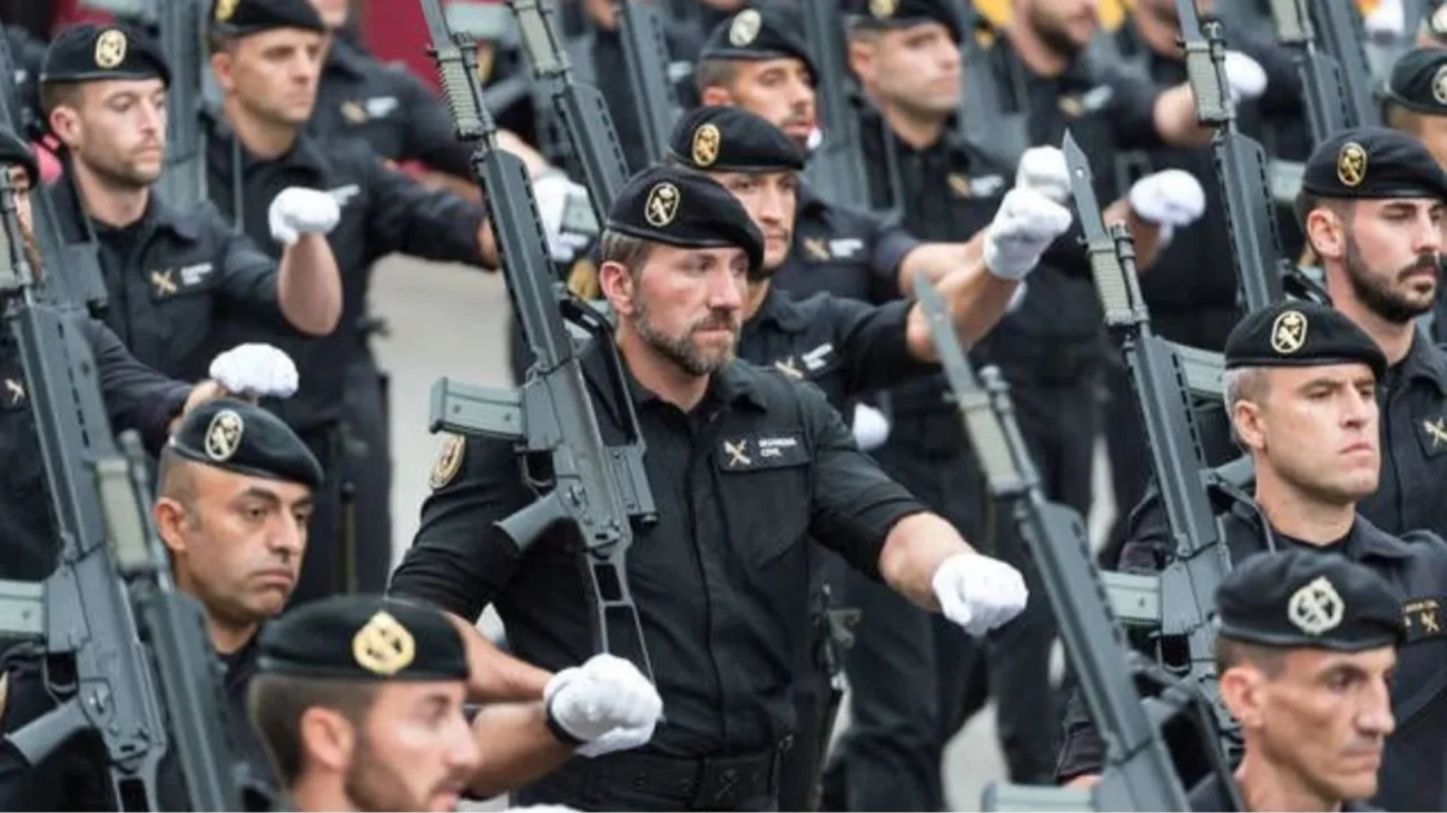 Los GRS de la Guardia Civil que protegen a Sánchez han sido alojados en un hotel de cuatro estrellas