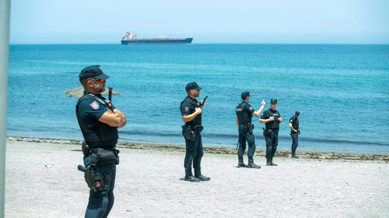 Manos Limpias ve posibles responsabilidades penales del Gobierno por la entrada masiva en Ceuta y pide un pleno urgente