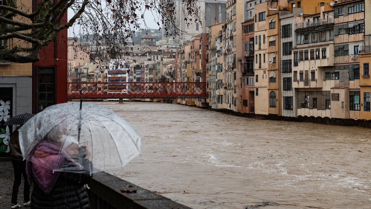 Cataluña en alerta naranja por lluvias y tormentas este lunes – EL PAÍS