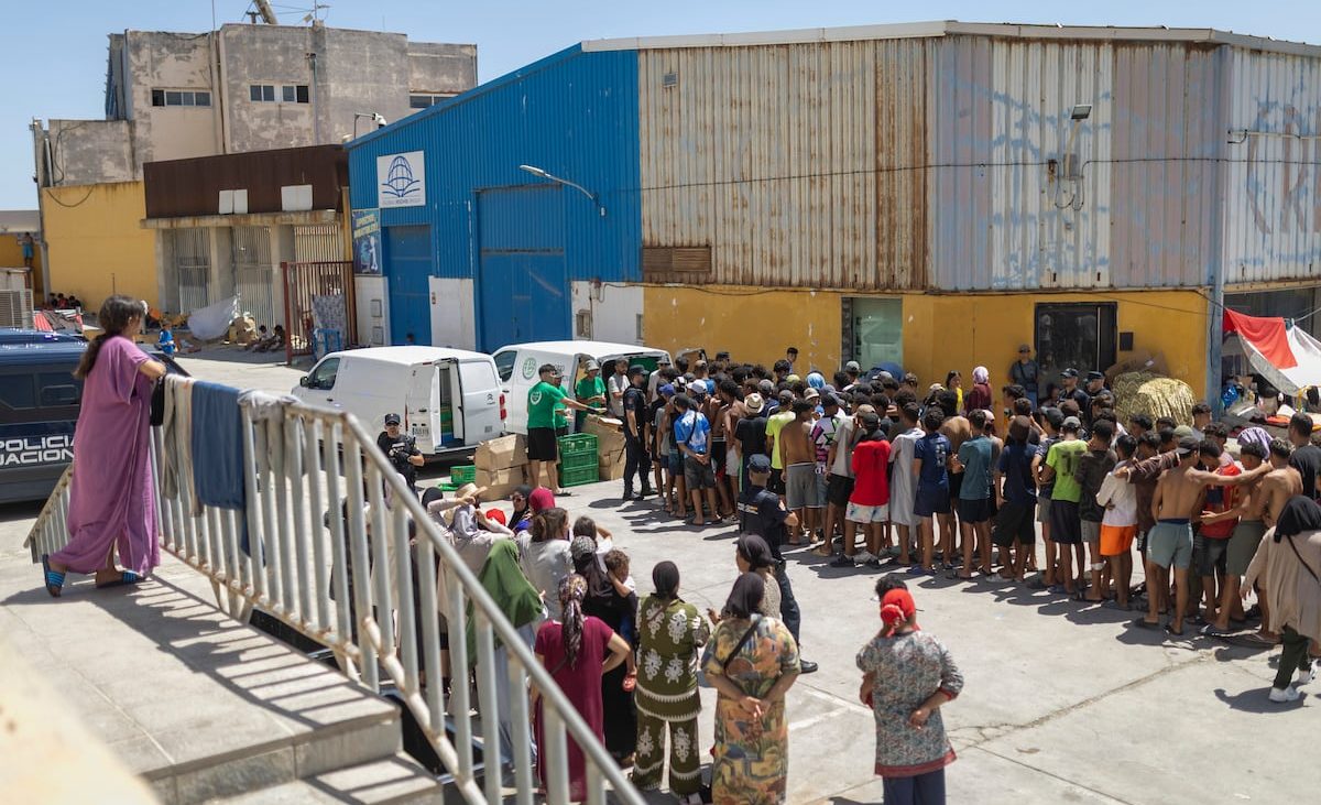 España cifra en hasta 5.000 los migrantes de Ceuta que pueden ser acogidos