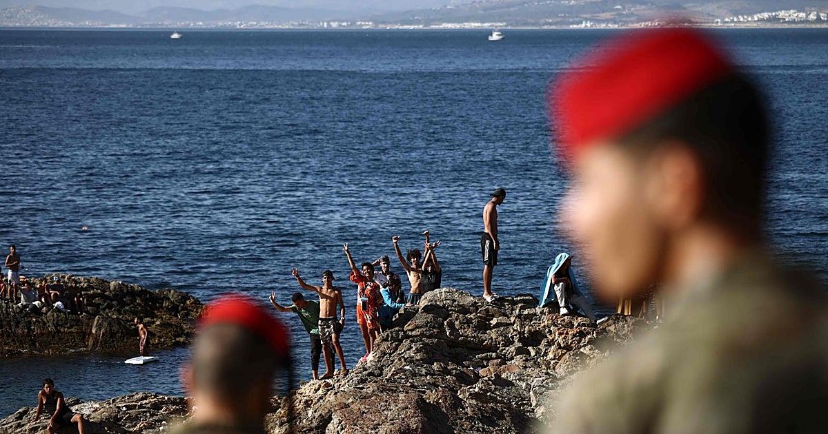 Los andaluces que viven en Ceuta, aún en ‘shock’: «Desde marzo sabíamos que esto iba a ocurrir, cómo no iba a saberlo el Gobierno» – abc.es