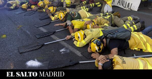 Dos conflictos, una misma reclamación: los bomberos forestales de Madrid vuelven a la calle – El Salto