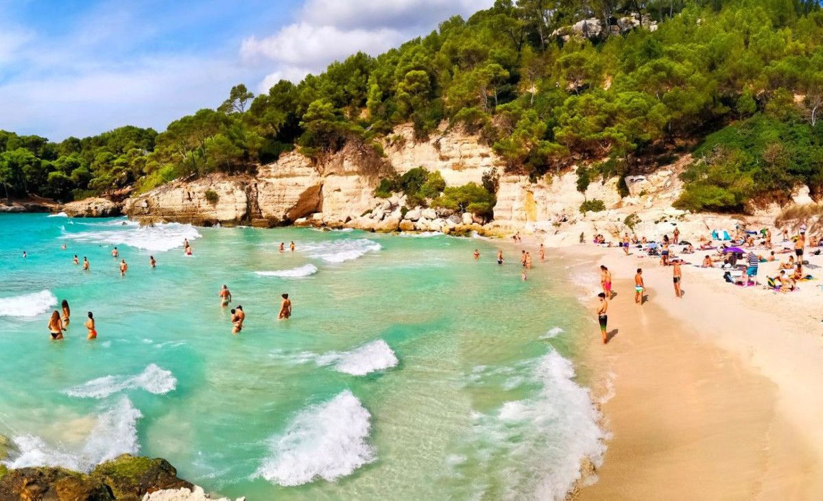 El 60% de lo que se dice sobre el turismo en Baleares en redes y medios digitales es negativo – Hosteltur