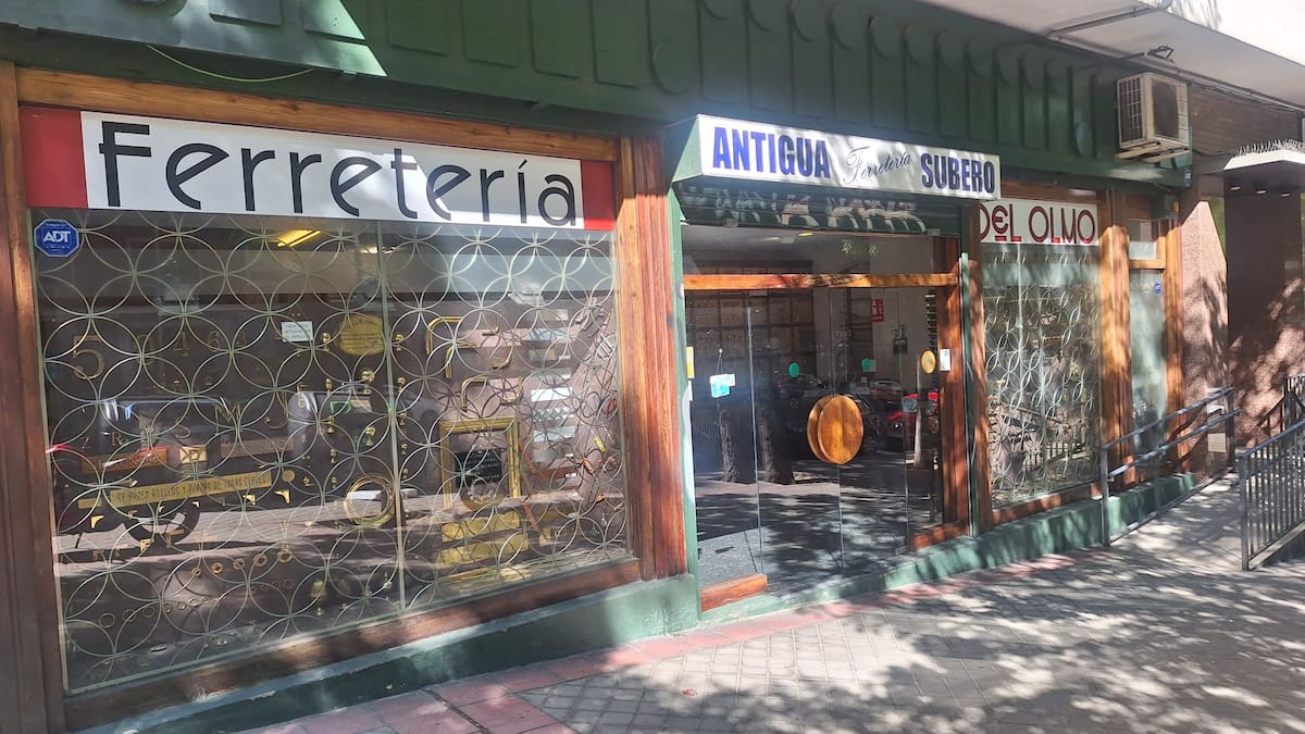 «Esto no lo hay en ningún sitio»: la ferretería madrileña que resiste gracias a un oficio casi desaparecido – Cadena SER