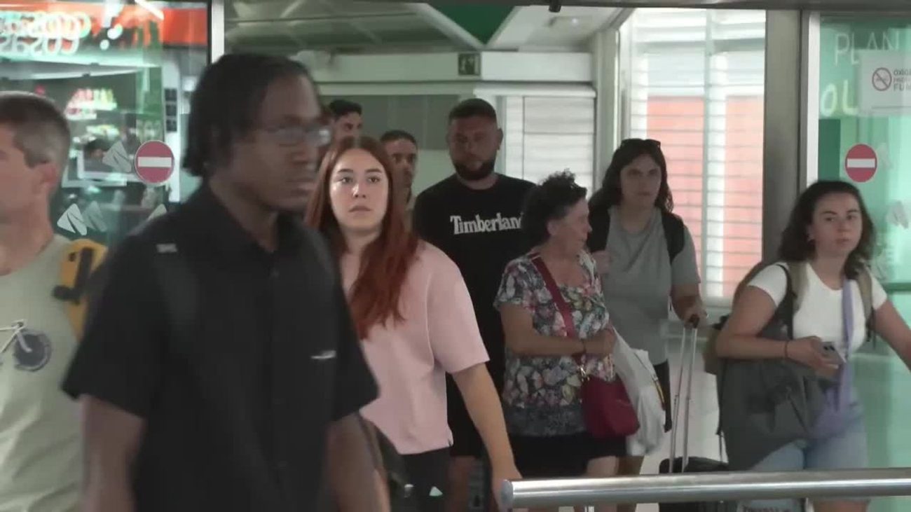 Operación salida desde la estación de trenes de Atocha de Madrid – ABC