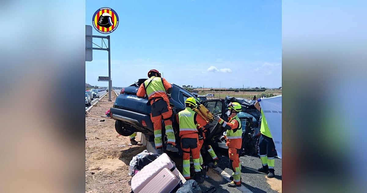 Muere una mujer tras circular en sentido contrario y provocar un accidente múltiple en Foios – ABC
