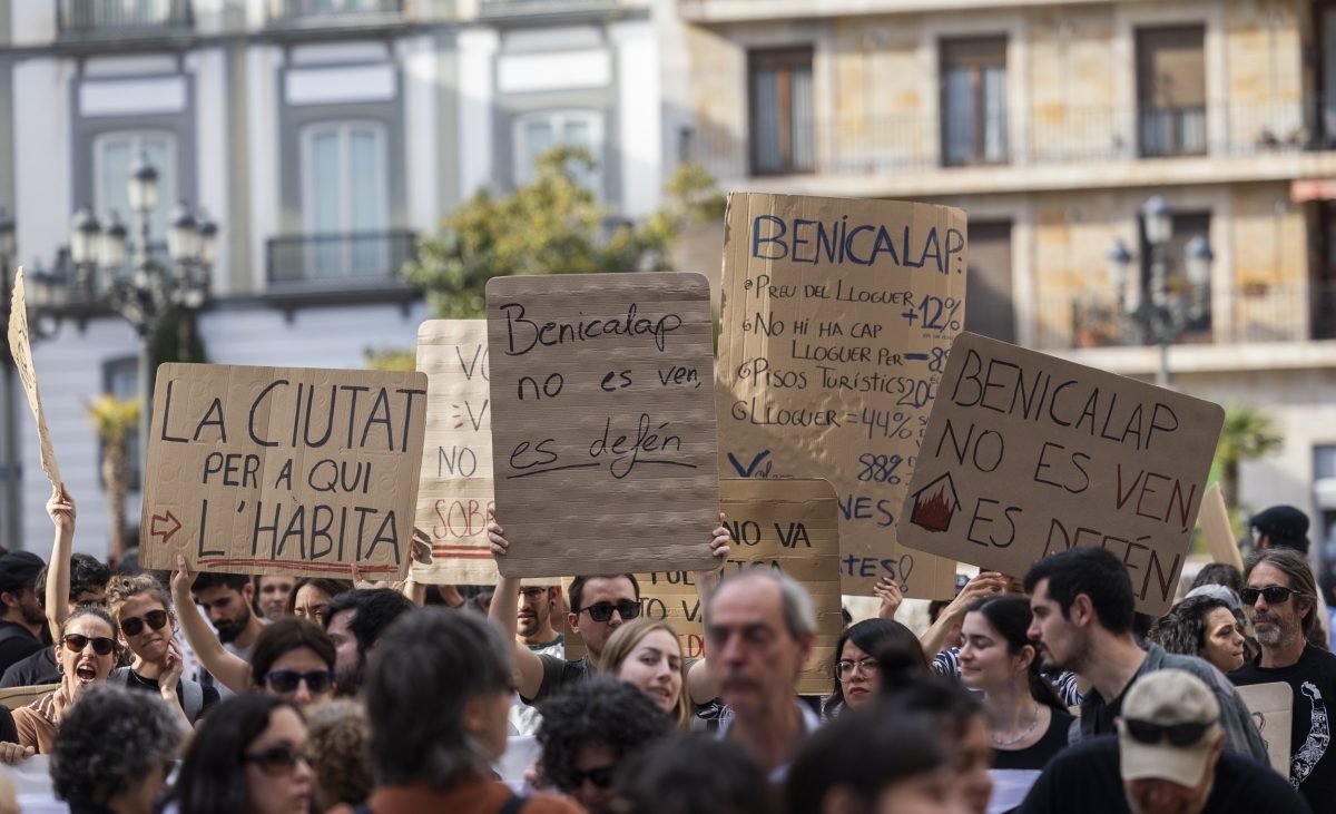 Comunidades de vecinos por toda València se plantan contra la conversión de sus bajos en pisos turísticos – Valencia Plaza