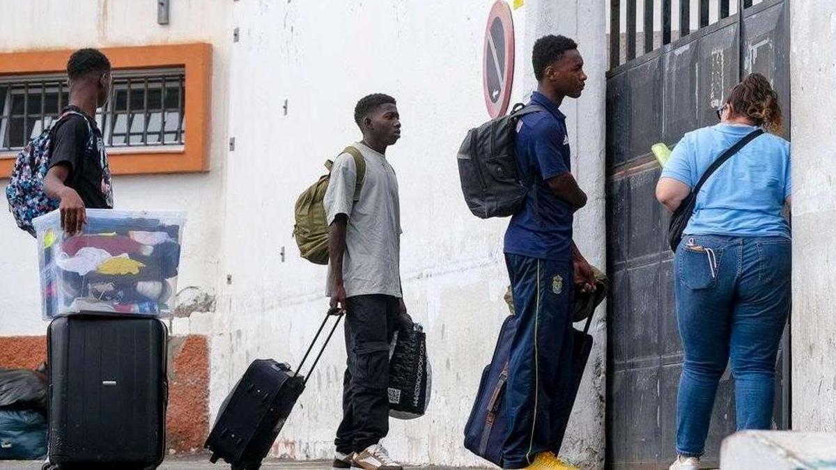 La Junta de Extremadura cifra en solo 12 las plazas libres para menores migrantes y exige a Quintana que rectifique – El Periódico Extremadura