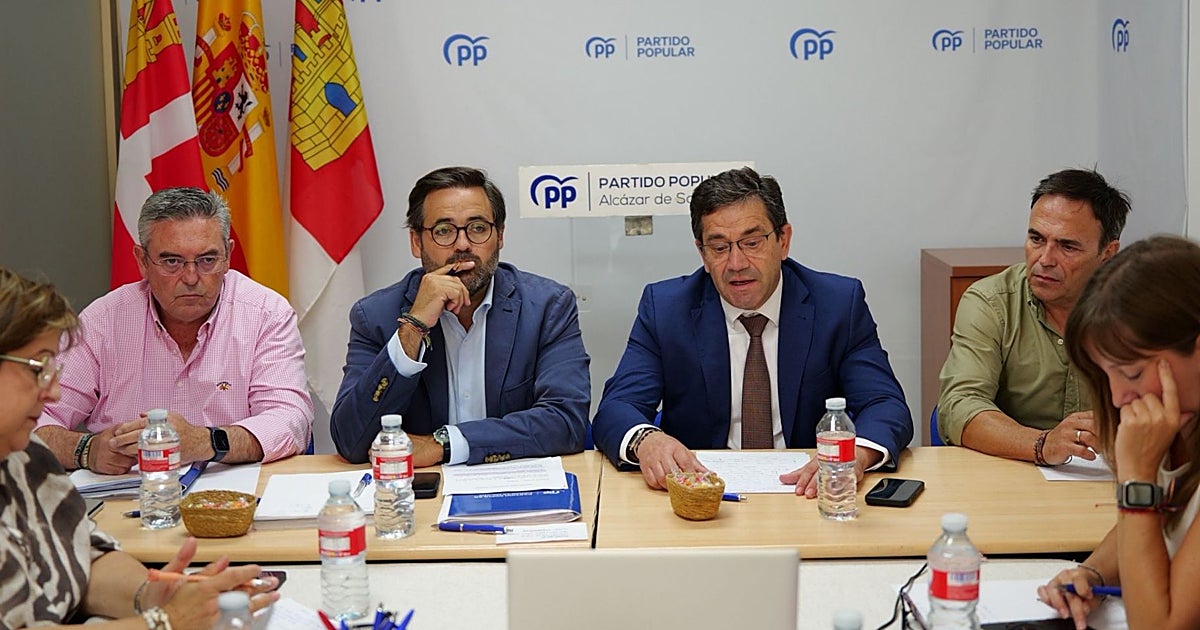 Núñez promete que no saldrá «ni una gota de agua» de Castilla-La Mancha hasta que riegue el último agricultor – ABC