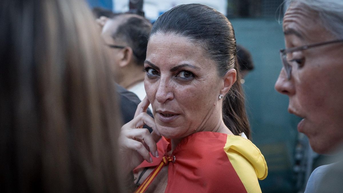 La exdirigente de Vox Macarena Olona llama a que no se grabe la actuación policial en Ceuta para «tener los barrios limpios»