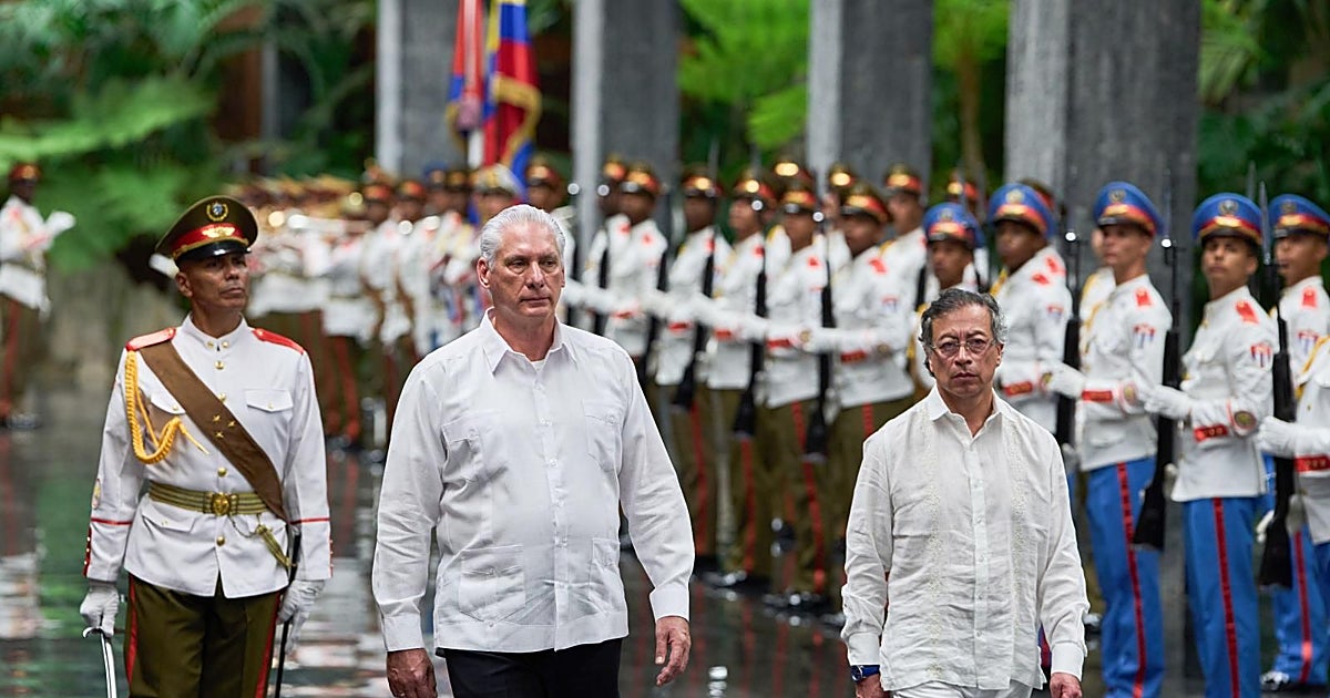 Petro se despide de la presidencia de Colombia con un peregrinaje a una Cuba en ruinas