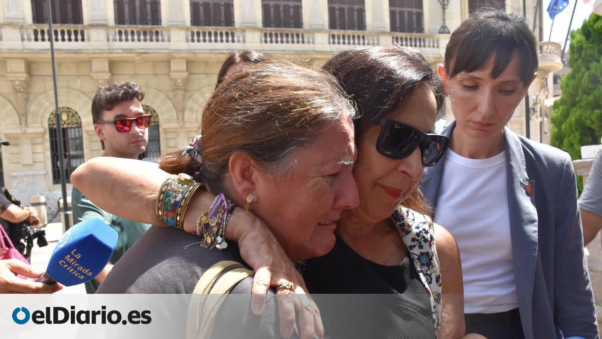 Margarita Robles se desmarca de la estrategia de Moncloa y remarca su perfil propio con la crisis de Ceuta