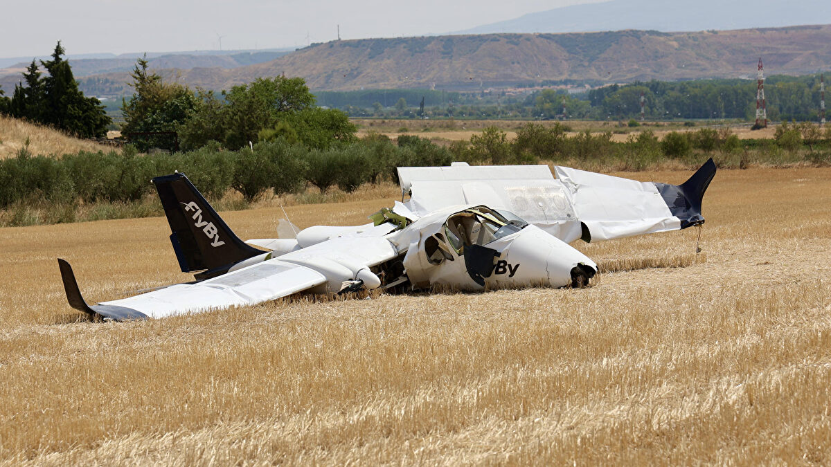 Dos heridos al estrellarse una avioneta en Viana (Navarra) – Libertad Digital