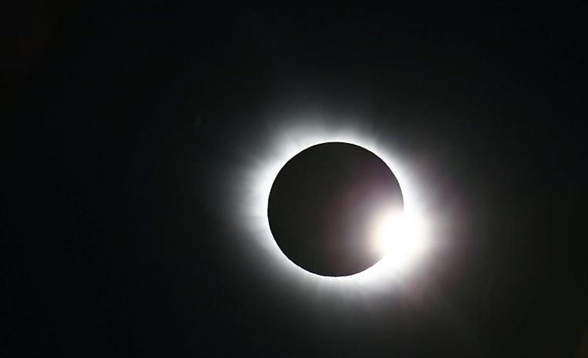 Cómo observar el eclipse con seguridad en Canarias: «No hay que movilizarse a ningún punto concreto para disfrutar del fenómeno» – Canarias7