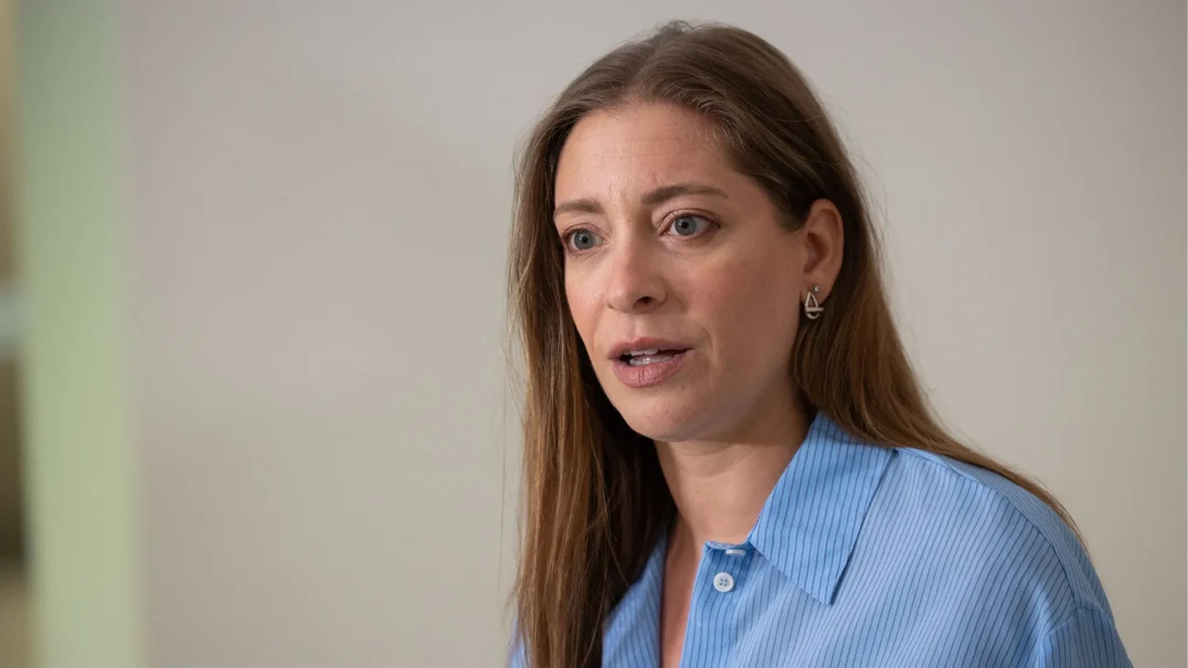 Ester Muñoz estalla tras la detención de 12 inmigrantes en Ceuta por agredir a militares: «Se lo advertí a Robles y se rió»