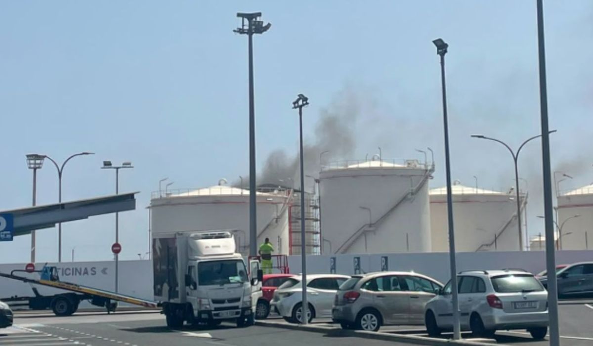 Una explosión mortal en un depósito de almacenamiento de la petrolera DISA conmociona a Canarias – Vozpopuli