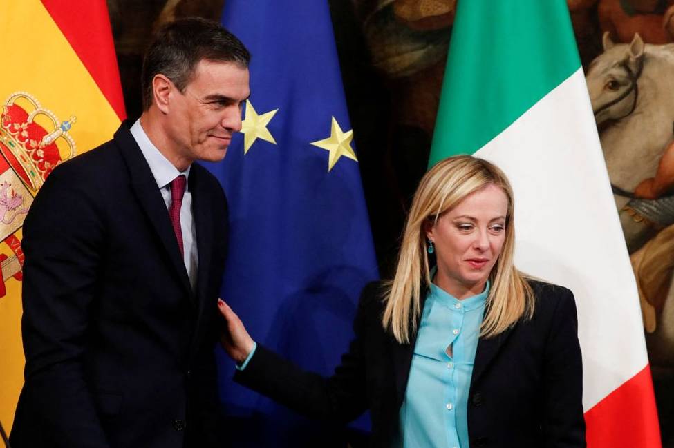 ¿Cómo afectará la crisis fronteriza a los residentes y turistas italianos en Canarias? – Lancelot Digital