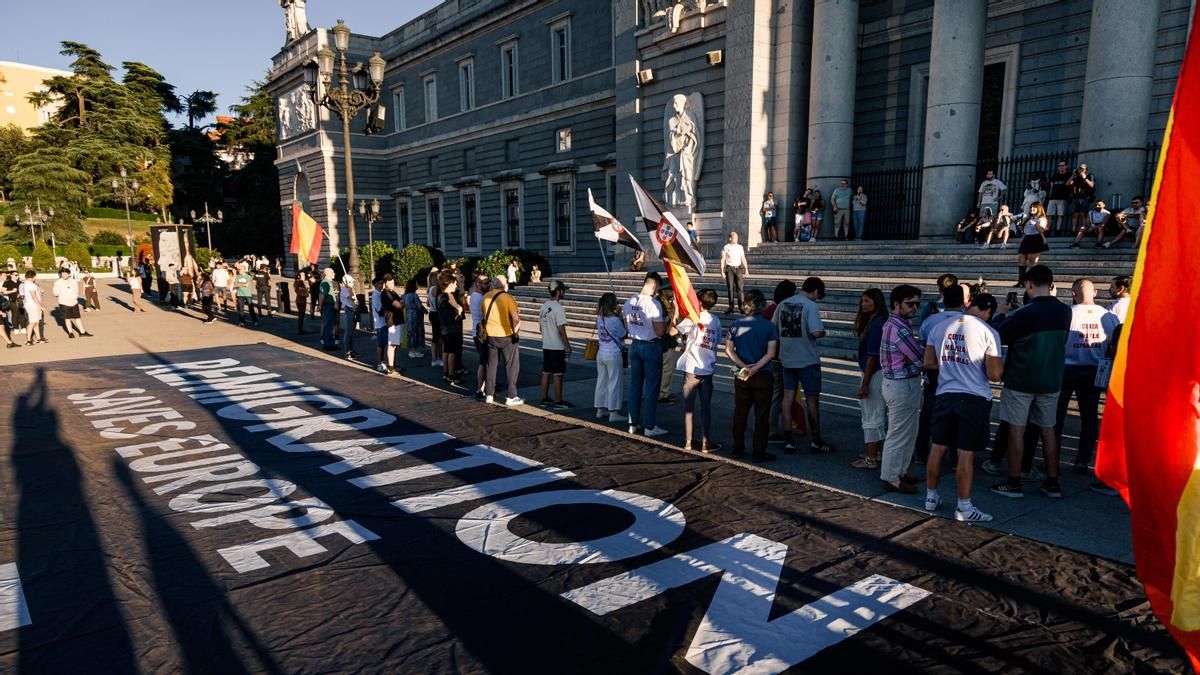 La extrema derecha de Save Europe Act fracasa también en Madrid y solo reúne a unas decenas de fieles – elDiario.es