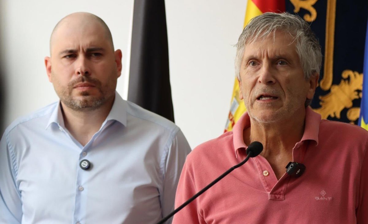 Marlaska tacha de «egoísta» la actitud de Italia y le acusa de utilizar la crisis en Ceuta con «fines políticos»