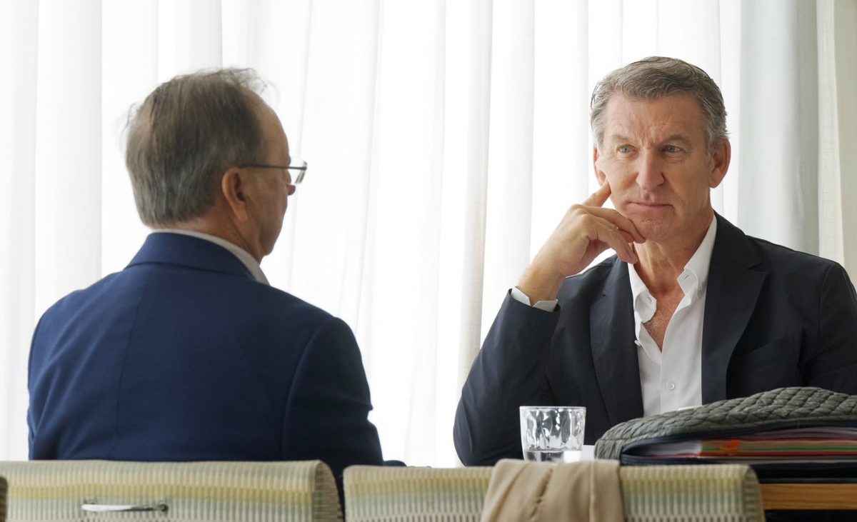 Feijóo cree que el Gobierno tenía datos de la posible «ocupación» de Ceuta y no actuó y ve «ridículas» las barreras