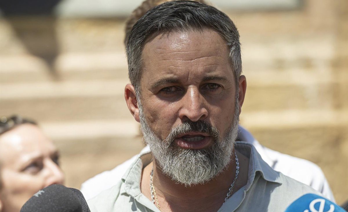 Abascal pide «militarizar permanentemente la frontera» de Ceuta ante la «invasión» de la que culpa a Marruecos y Sánchez
