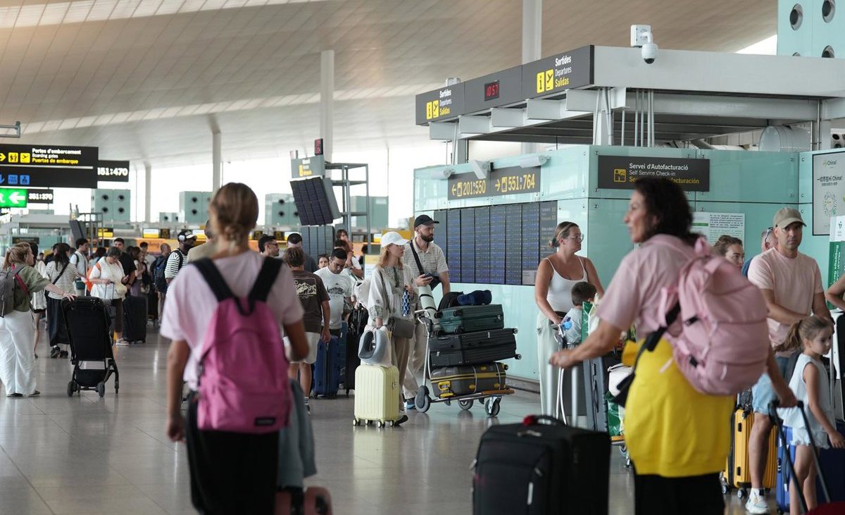 España amplía a los aeropuertos de Málaga, Sevilla, Bilbao, Alicante y Valencia los controles a viajeros desde Italia – Europa Press