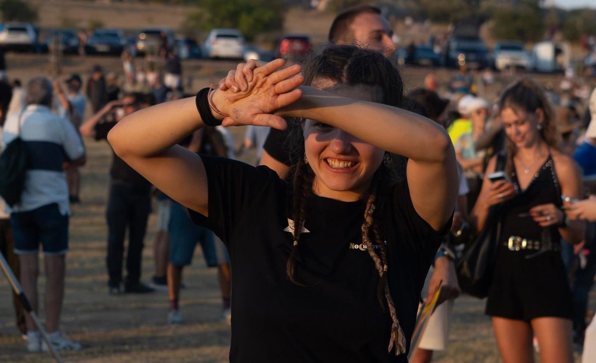 Al menos 300 personas atendidas tras el eclipse, la mayoría por dolencias oculares