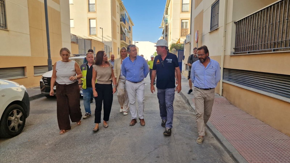Sanz ve «imposible determinar» si continuará la serie sísmica en Granada tras 2.272 incidencias y 14 asistencias médicas