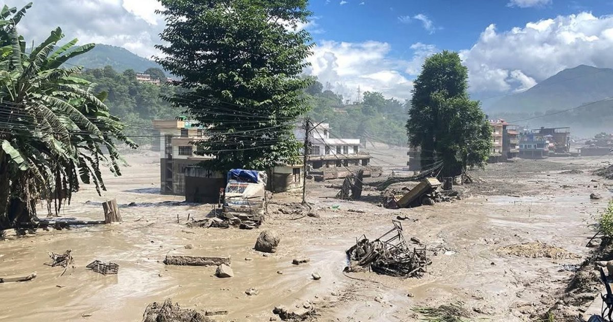 Exteriores no tiene constancia de españoles «afectados o ilocalizables» tras las devastadoras inundaciones en Nepal