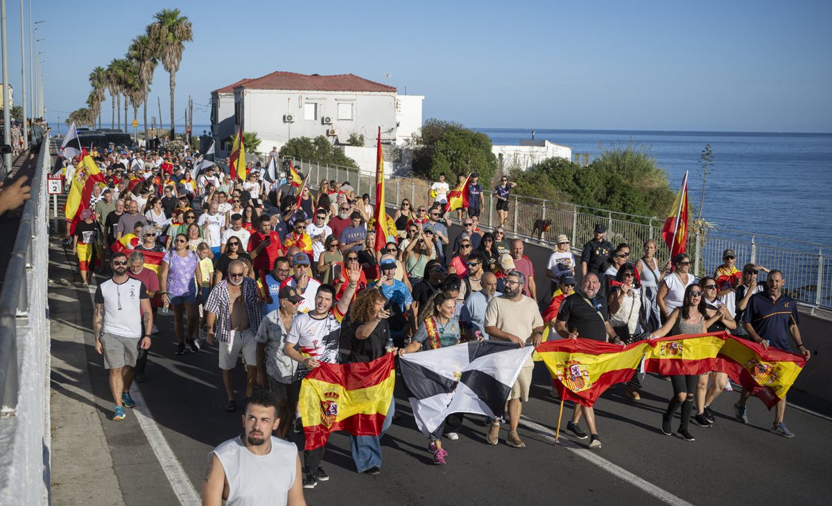 Los ceutíes vuelven a la calle en una «sentada pacífica» contra la violencia y el «abandono» del Gobierno