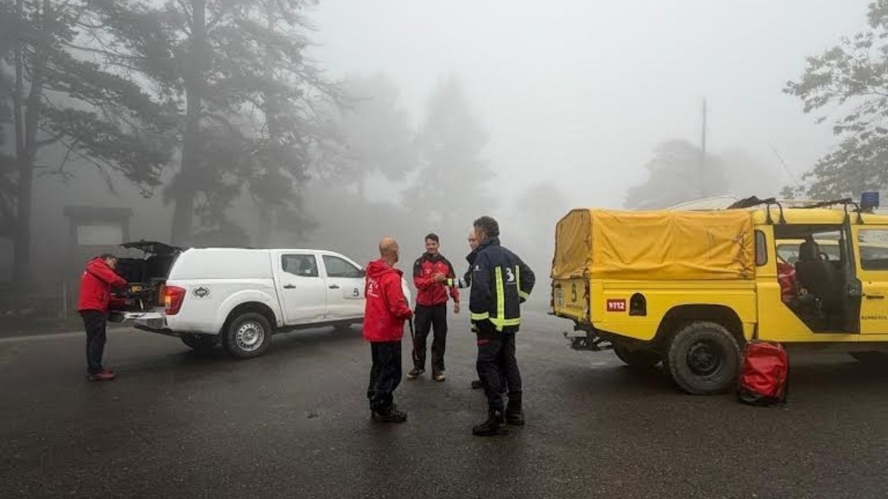 Dos jóvenes rescatados en Parres tras perderse al hacer una ruta por la noche en la zona de El Fitu – La Voz de Asturias